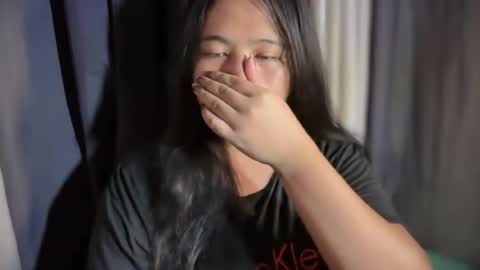 cute online show from 07-17-26, 05:03