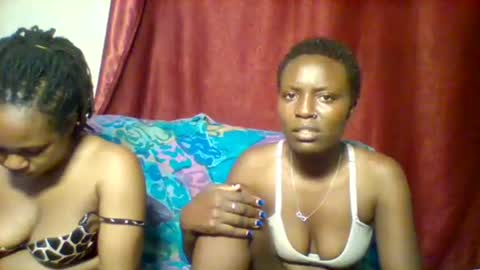 Snapshot of cutey_lunar chatting on 01-23-25, 06:03 cutey_lunar online show from 01-23-25, 06:03