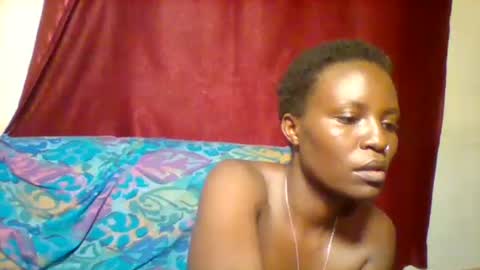 Snapshot of cutey_lunar chatting on 01-25-25, 06:24 cutey_lunar online show from 01-25-25, 06:24