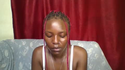 Snapshot of cutey_lunar chatting on 02-20-25, 05:12 cutey_lunar online show from 02-20-25, 05:12