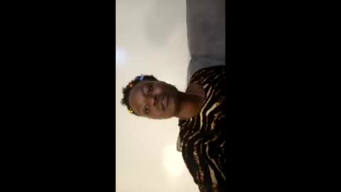 Snapshot of cutey_lunar chatting on 10-04-25, 02:26 cutey_lunar online show from 10-04-25, 02:26