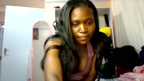 cutezola online show from 01-10-26, 08:16
