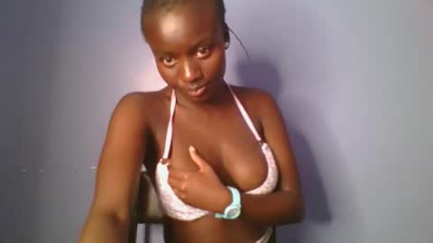 Snapshot of cutie_choco chatting on 09-17-25, 03:46 cutie_choco online show from 09-17-25, 03:46