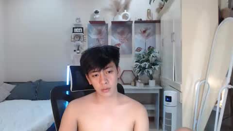 Neil Taylor online show from 11-17-25, 05:08