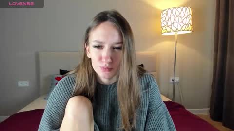 Snapshot of cutie_naughty_girl chatting on 10-04-25, 11:08 Kate online show from 10-04-25, 11:08