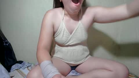 cutie_pie02 online show from 06-29-26, 07:14