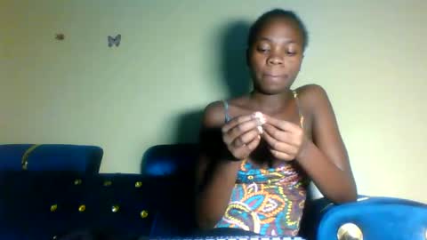 Snapshot of cutie_plush chatting on 05-04-26, 08:27 cutieplush online show from 05-04-26, 08:27