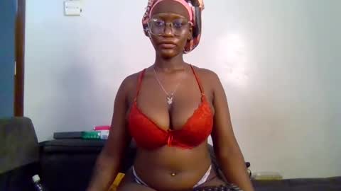 CUTIE online show from 03-12-26, 09:48