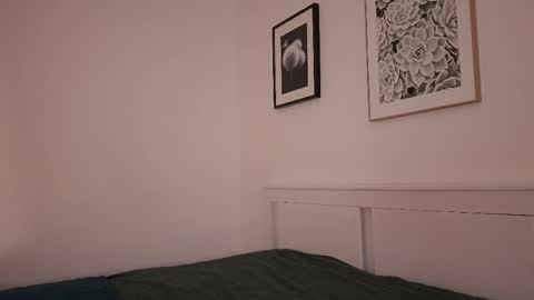 cutie_xoxo_ online show from 04-27-26, 03:37