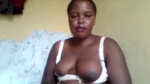 Snapshot of cutiebebi chatting on 10-22-25, 10:04 cutiebebi online show from 10-22-25, 10:04
