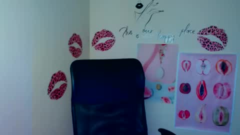 Emma online show from 04-04-26, 06:22