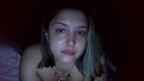 Snapshot of cutieoggg420 chatting on 05-14-26, 06:31 Cutieoggg420 online show from 05-14-26, 06:31