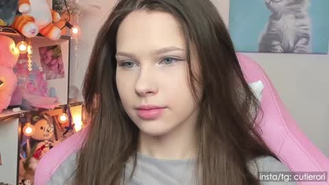 Snapshot of cutierori chatting on 01-29-25, 05:19 Rori Instagram cutierori online show from 01-29-25, 05:19