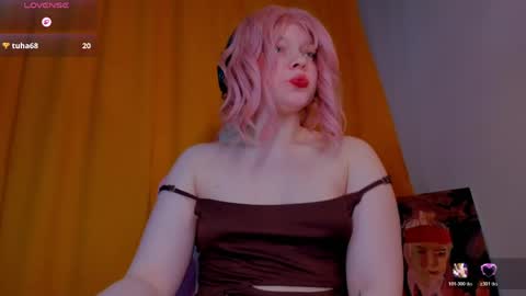 CutieSue online show from 04-25-26, 02:36