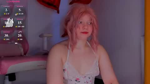 CutieSue online show from 07-12-26, 11:45