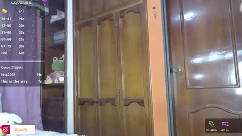 Snapshot of cuttebabe_ chatting on 01-19-25, 11:32 Sophia online show from 01-19-25, 11:32