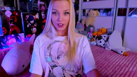 Nora online show from 12-15-24, 09:31