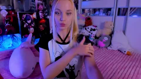 Nora online show from 10-22-25, 08:30