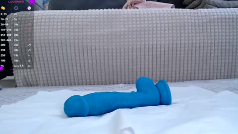 Snapshot of cuty_lucy chatting on 09-11-25, 08:03 Lucy online show from 09-11-25, 08:03