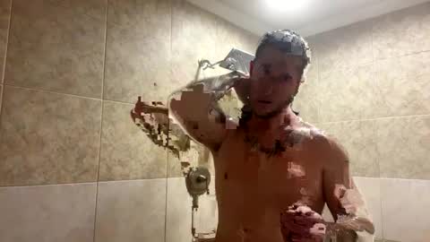Snapshot of cwareee3 chatting on 12-27-24, 06:57 Wild-one online show from 12-27-24, 06:57