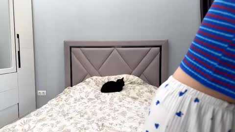 Akemi online show from 02-25-26, 07:51