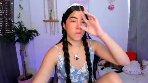 Snapshot of cyber_lizz chatting on 06-27-26, 01:50 Liz online show from 06-27-26, 01:50