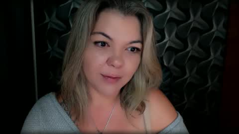 Snapshot of cyberdomme chatting on 09-30-25, 04:17 Full time mean bitch. online show from 09-30-25, 04:17