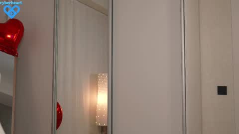 Snapshot of cyberheart_ chatting on 02-16-25, 04:53 EMILY online show from 02-16-25, 04:53