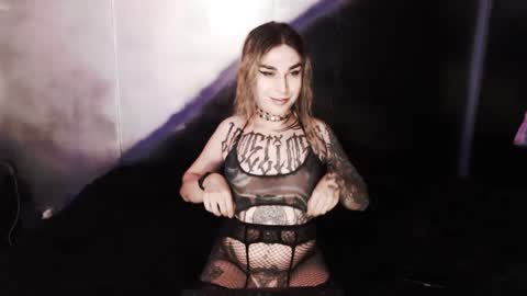 Nikki online show from 02-12-25, 01:30