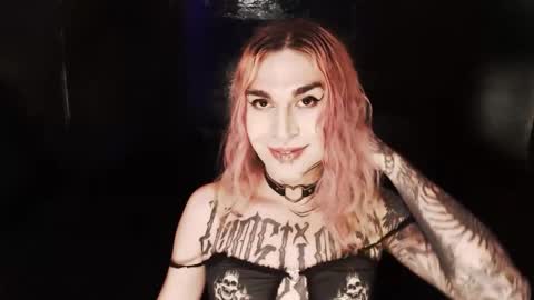 Snapshot of cybertrouble_ chatting on 12-20-25, 08:49 Nikki online show from 12-20-25, 08:49