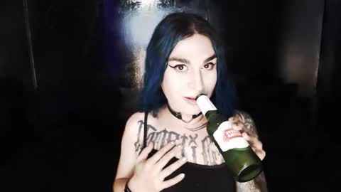 Snapshot of cybertrouble_ chatting on 01-11-26, 04:39 Nikki online show from 01-11-26, 04:39