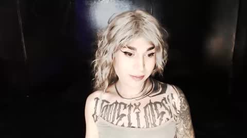 Snapshot of cybertrouble_ chatting on 02-24-26, 02:53 Nikki online show from 02-24-26, 02:53