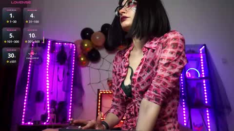 Lily Goddess online show from 10-22-25, 06:02