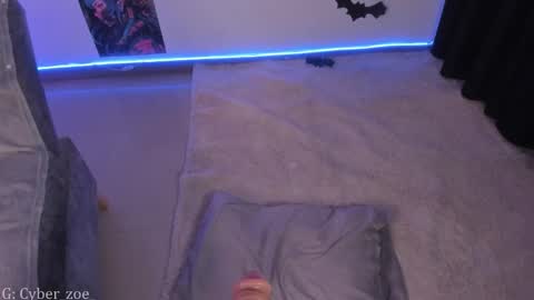  cyber zoe   online show from 11-10-25, 05:34