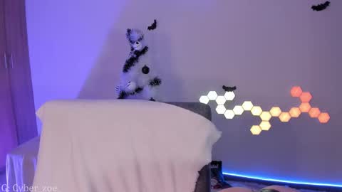  cyber zoe   online show from 12-02-25, 06:25