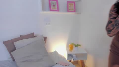 Cylie online show from 01-01-25, 04:07