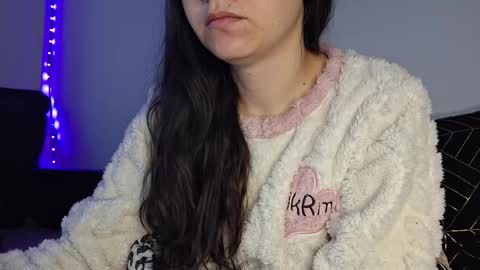 Snapshot of cyndee_winter chatting on 12-21-24, 08:39 Cyndee Winter online show from 12-21-24, 08:39