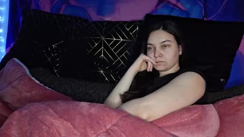 Snapshot of cyndee_winter chatting on 01-19-25, 05:39 Cyndee Winter online show from 01-19-25, 05:39