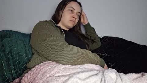 Snapshot of cyndee_winter chatting on 03-04-25, 06:07 Cyndee Winter online show from 03-04-25, 06:07