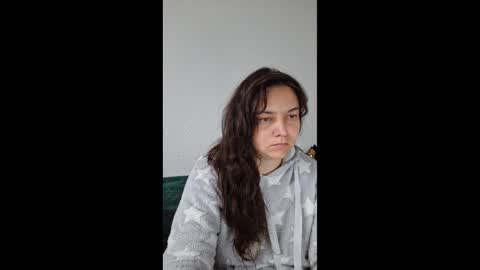 Snapshot of cyndee_winter chatting on 09-14-25, 06:12 Cyndee Winter online show from 09-14-25, 06:12