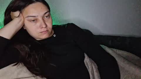 Snapshot of cyndee_winter chatting on 09-25-25, 08:34 Cyndee Winter online show from 09-25-25, 08:34