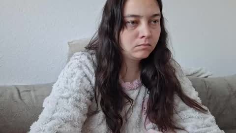 Snapshot of cyndee_winter chatting on 09-28-25, 07:36 Cyndee Winter online show from 09-28-25, 07:36