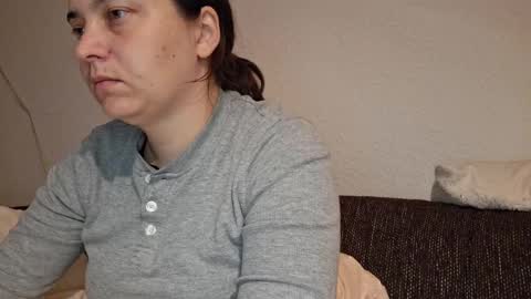 Snapshot of cyndee_winter chatting on 10-02-25, 05:09 Cyndee Winter online show from 10-02-25, 05:09