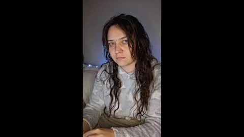 Snapshot of cyndee_winter chatting on 10-28-25, 06:10 Cyndee Winter online show from 10-28-25, 06:10