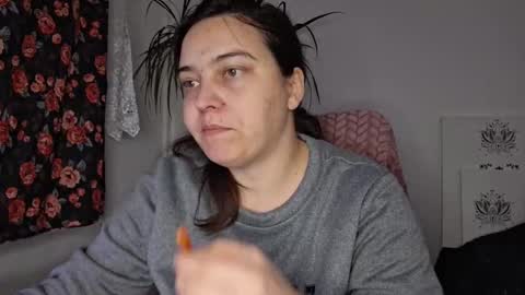 Snapshot of cyndee_winter chatting on 01-12-26, 07:30 Cyndee Winter online show from 01-12-26, 07:30