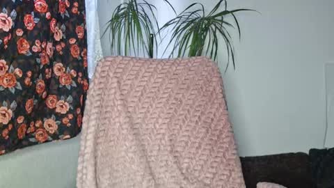 Snapshot of cyndee_winter chatting on 01-18-26, 03:05 Cyndee Winter online show from 01-18-26, 03:05