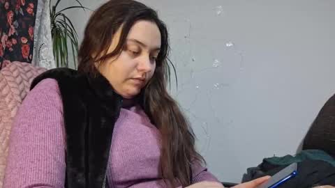 Snapshot of cyndee_winter chatting on 02-10-26, 06:12 Cyndee Winter online show from 02-10-26, 06:12