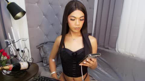 Snapshot of cythereasunrise chatting on 05-07-26, 01:55 Cy online show from 05-07-26, 01:55