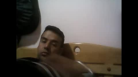 Snapshot of d37092 chatting on 11-04-25, 04:44 d37092 online show from 11-04-25, 04:44