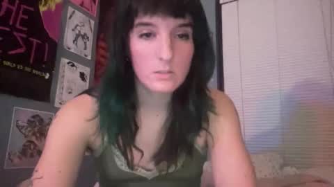 Snapshot of d3monl0ver chatting on 11-04-25, 04:33 exene online show from 11-04-25, 04:33